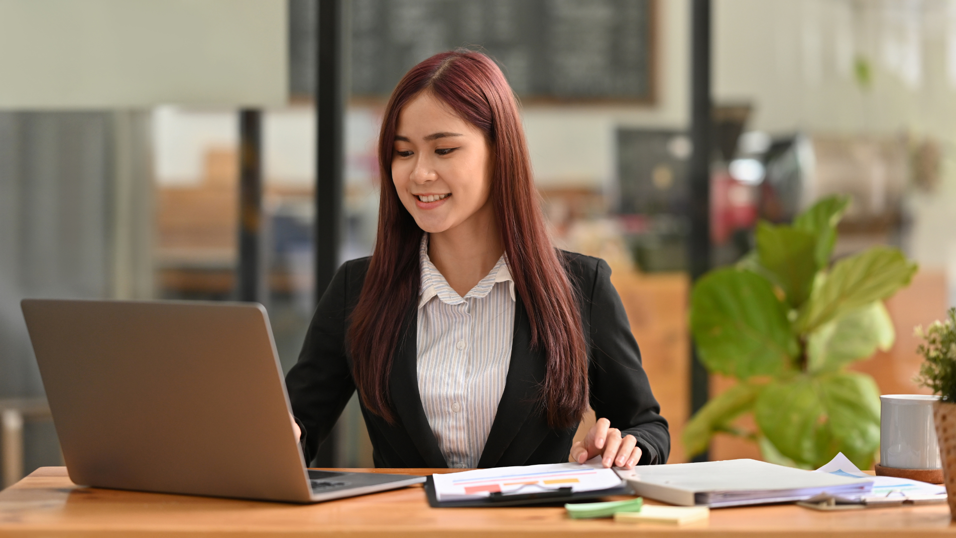 An image of an Administrative Assistant and Bookkeeper similar to the position that DNTW Toronto LLP is hiring for at their Accounting, Tax and Advisory firm in North York, Ontario